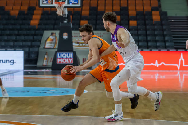 前锋全力起 前锋全力起